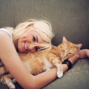 Koty wolą kobiety niż mężczyzn